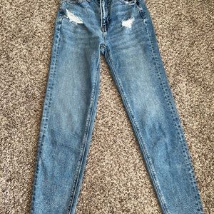 000 American Eagle mom jeans